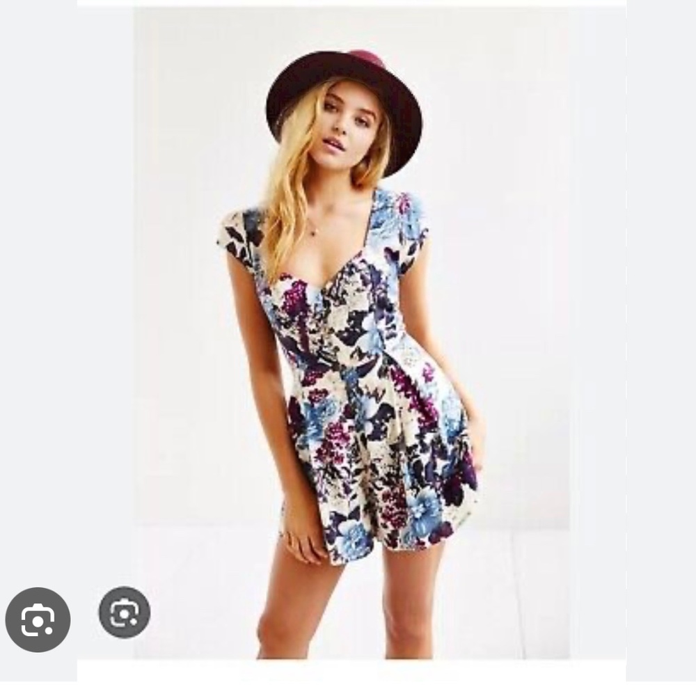 Kimchi Blue Urban Outfitters Romper